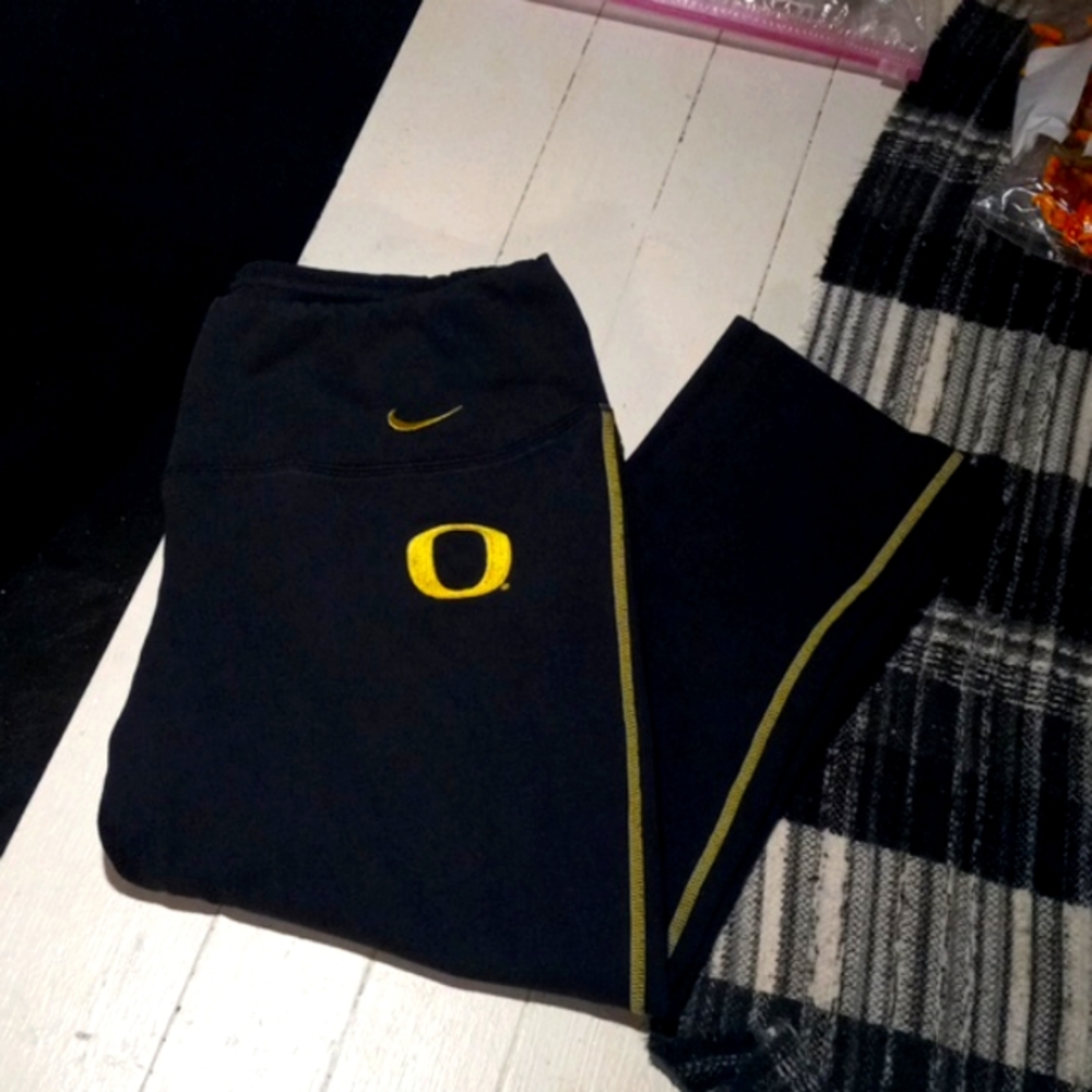 Nike Oregon Ducks Capri Leggings
